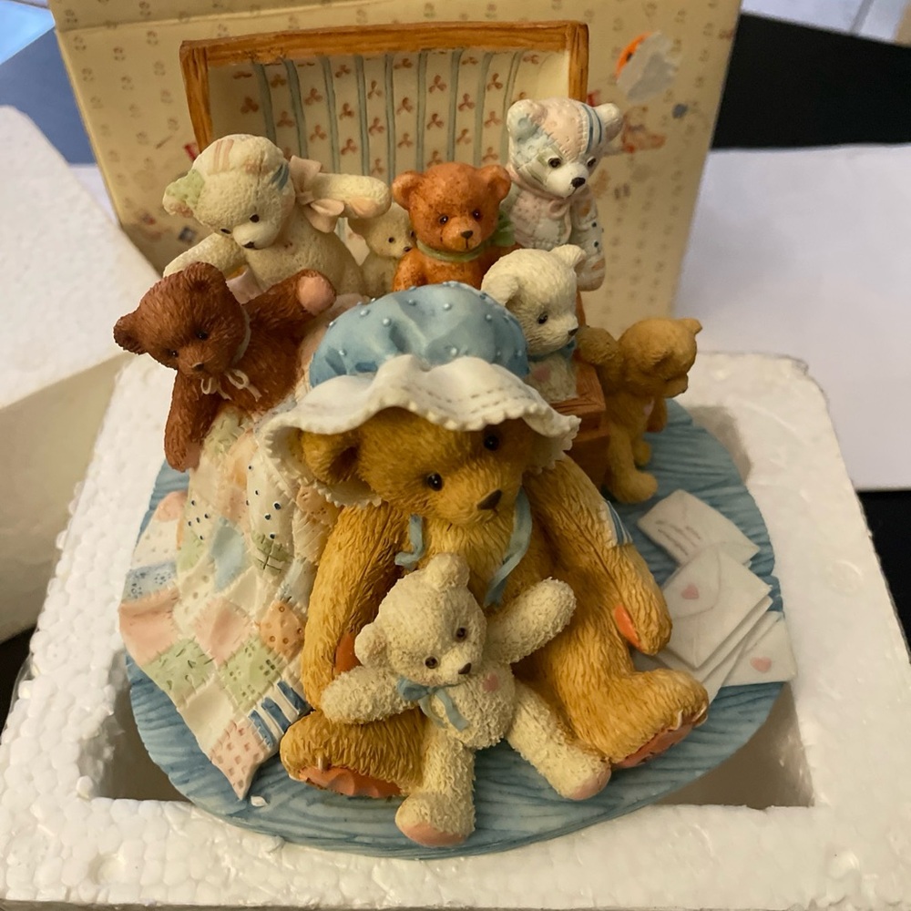 Cherished Teddies TASHA In Grandmother's Attic Adoption Center Exclusive 156353 - Picture 3 of 6